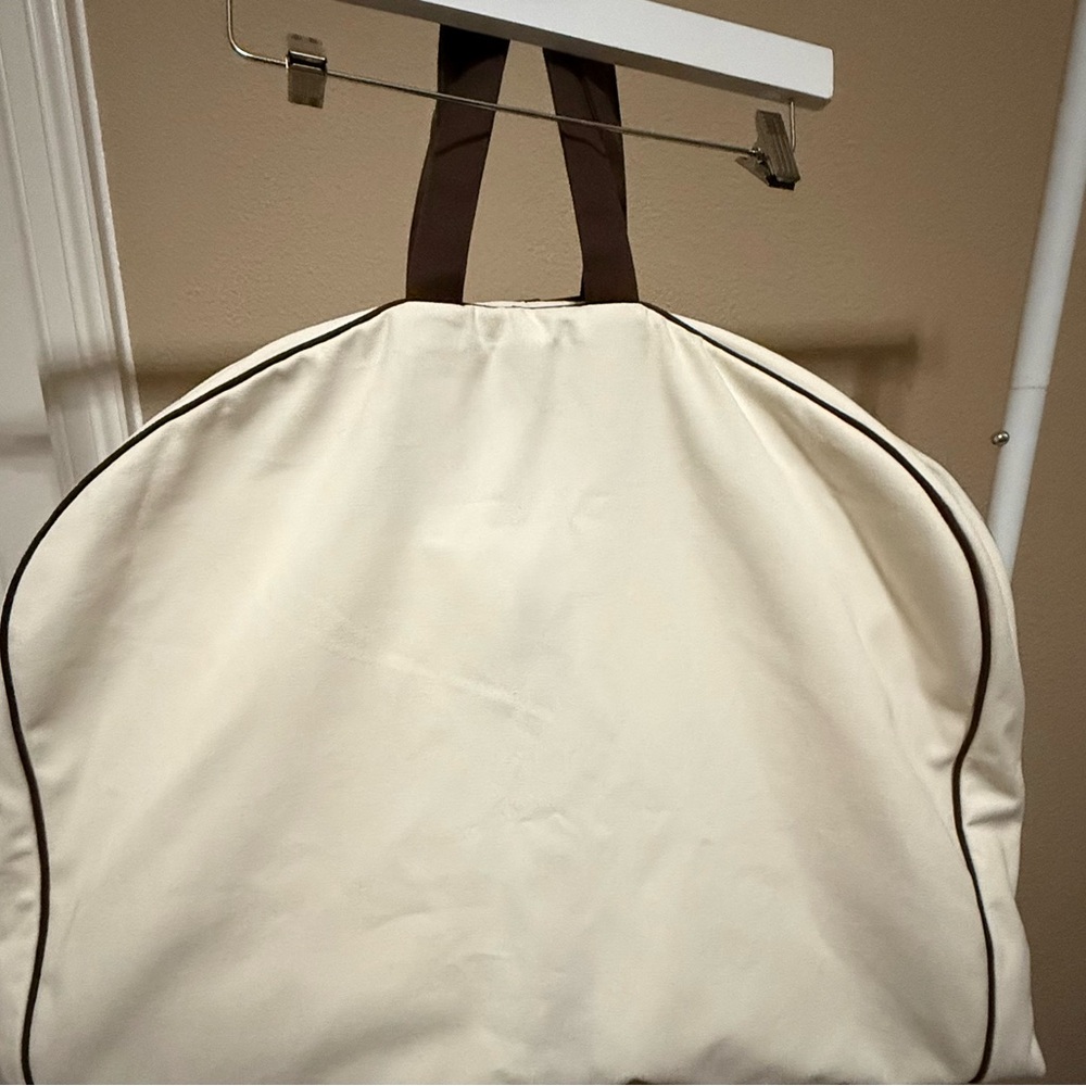 Hermes Ivory Garment Carryall with Dark Accents - Picture 3 of 3